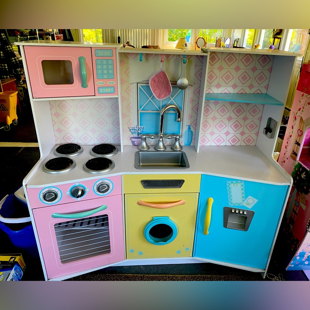 Toddler Play Kitchen